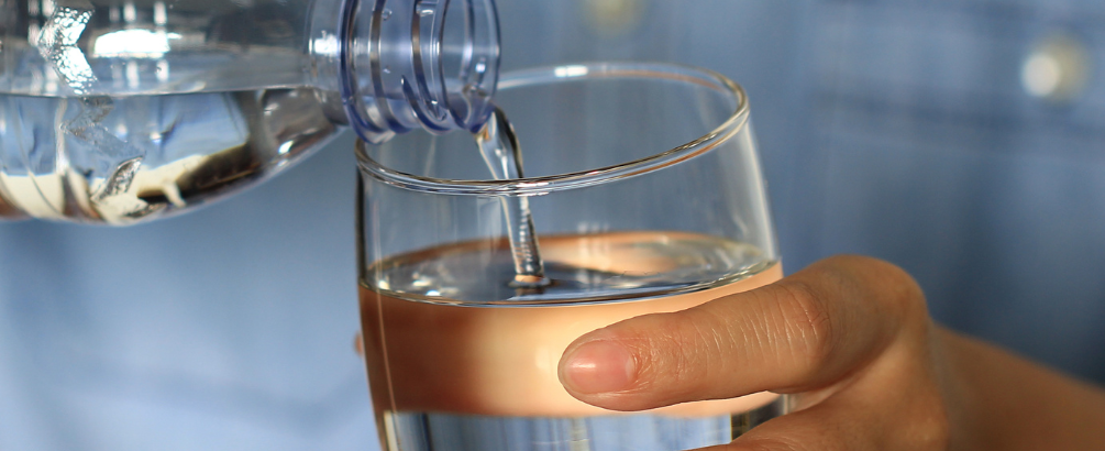 What is the Healthiest Water to Drink? A Guide for UK Residents